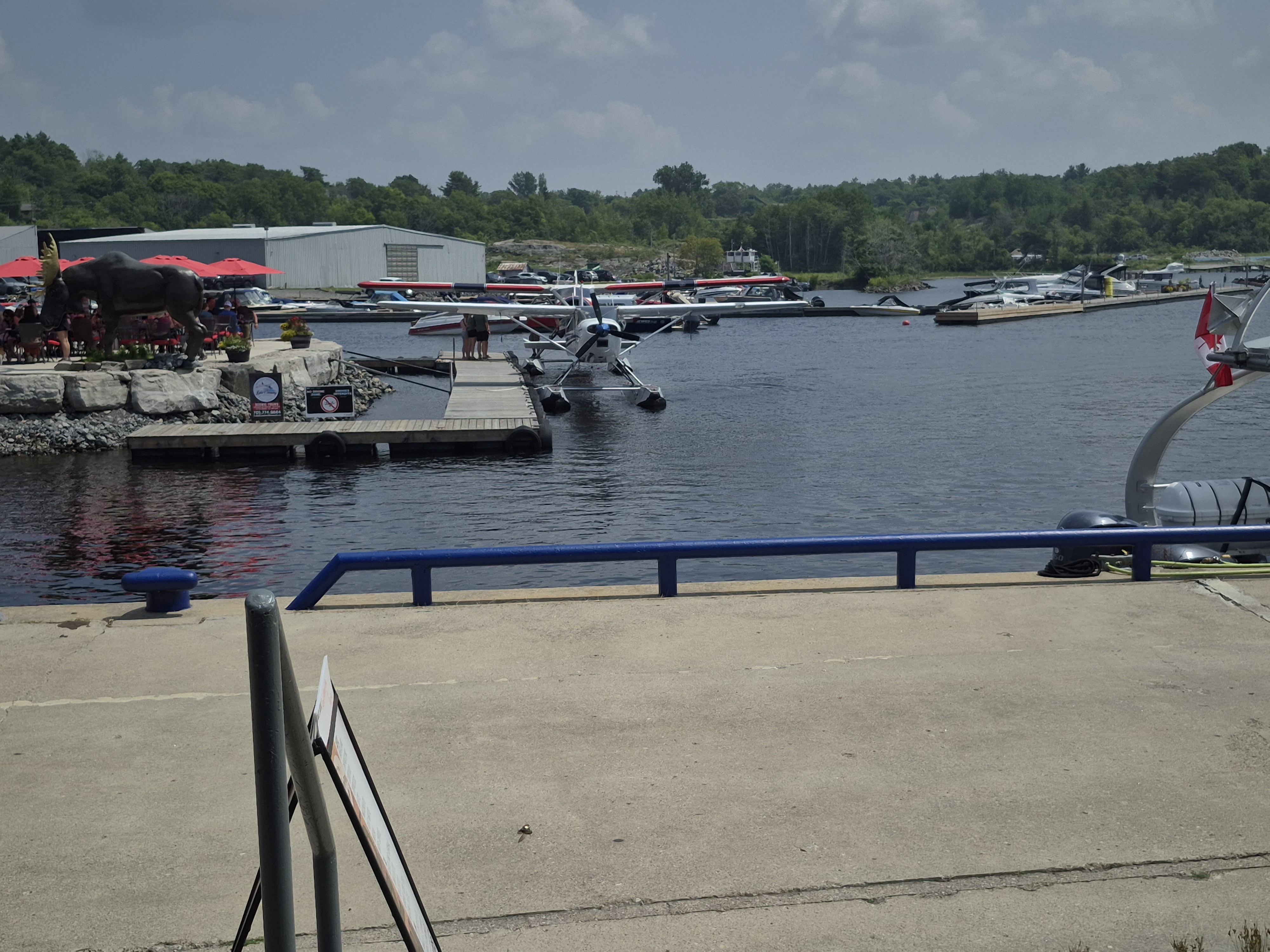 Parry Sound float plane marina